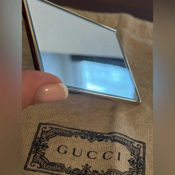 Gucci Gold-Tone Mirror with Brown Leather Sleeve (RARE) - Picture 8 of 9